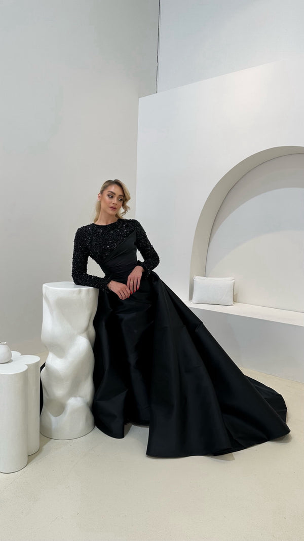 SAJA GOWN BLACK