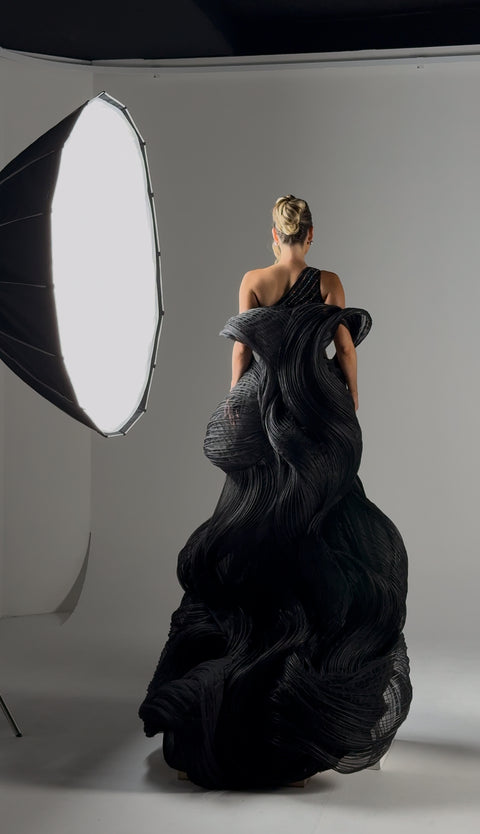 ECLIPSE CAPE