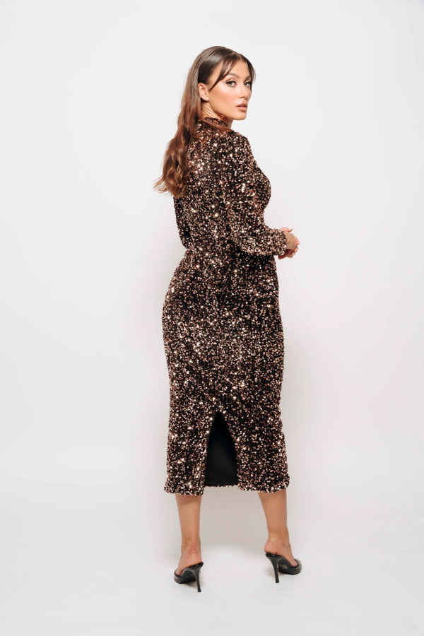 PIXIE WINTERBY MY SECRET WARDROBE CHOCOLATE