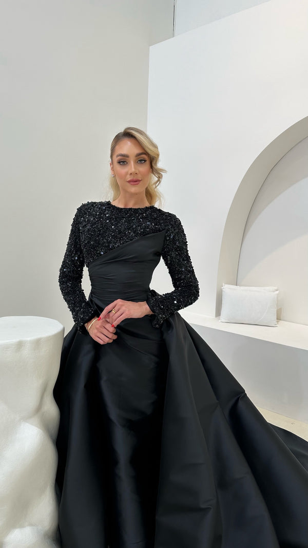 SAJA GOWN BLACK